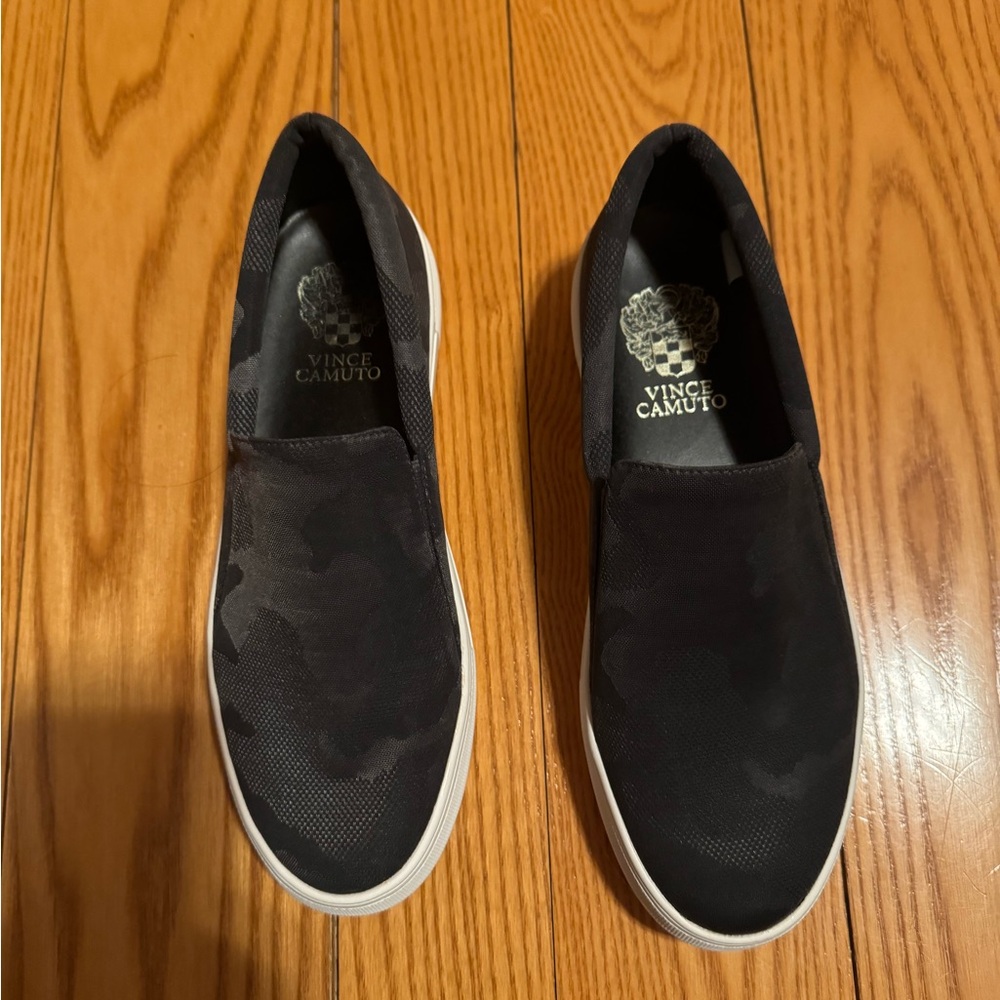 Vince Camuto Dark Camo Loafers Slip-On Shoes